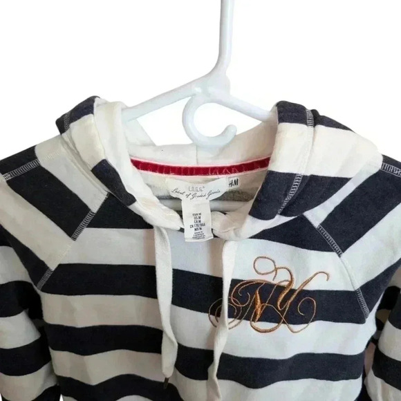Women's H&M Blue and White Striped Sweatshirt SZ M Cotton - Picture 3 of 8
